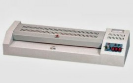 Vì sao máy ép plastic media 320 được bán chạy