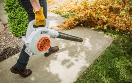 Những điều bạn nên biết trước khi mua máy thổi lá